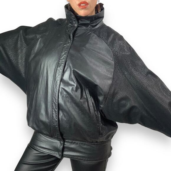 ❌SOLD❌ 1980's black leather batwing jacket by COMINT ARGENTINA - Picture 14 of 14